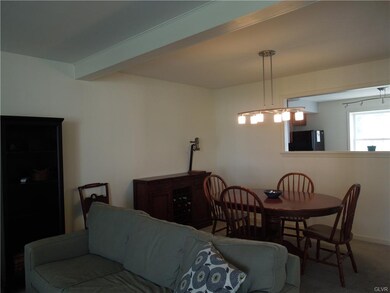 412 S Oak St, Freemansburg, PA 18017 - photo 5