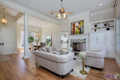 Enjoy the fabulous living room over looking the golf course!