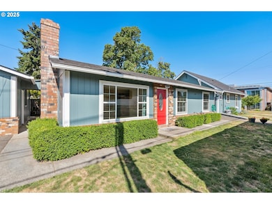 1108 9th St, Hood River, OR 97031 - photo 3