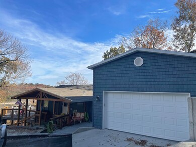 Front ext with big garage (new)