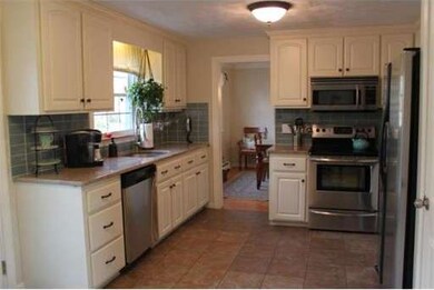 6 Bellingham St, Mendon, MA 01756 - photo 7