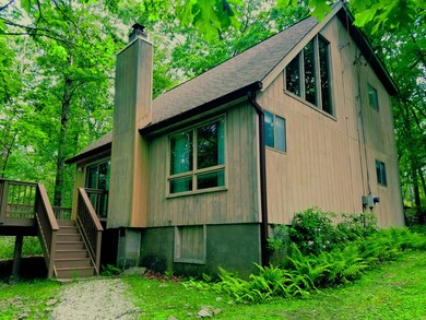 107 Indian Run Ct, Milford, PA 18337 - photo 2