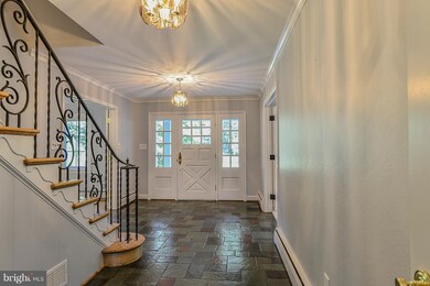 8903 Southwick St, Fairfax, VA 22031 - photo 3