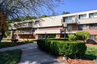 575 Broad St unit 313, East Weymouth, MA 02189 - photo 4