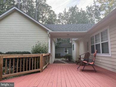 11792 Wollaston Cir, Swan Point, MD 20645 - photo 3