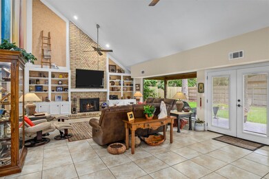 15227 Beacham Dr, Houston, TX 77070 - photo 5