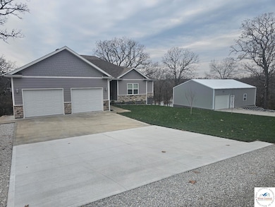 27487 Isabella Ln, Warsaw, MO 65355 - photo 2