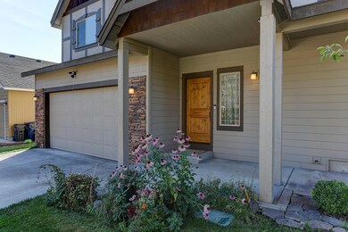 20301 Knightsbridge Place, Bend, OR 97702 - photo 2