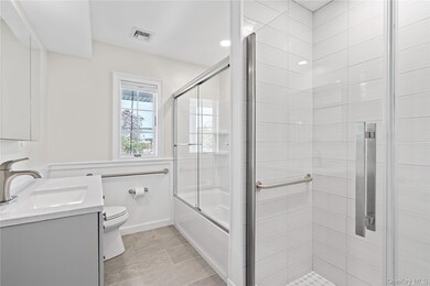 7 Pulaski Rd unit 3, East Northport, NY 11731 - photo 6