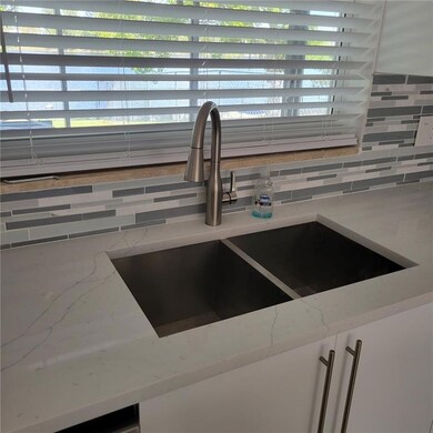 10201 SW 15th Place, Davie, FL 33324 - photo 7