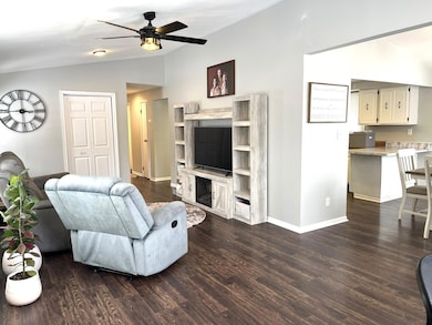 3702 W Amber Lake Dr, Fairmont, MN 56031 - photo 4