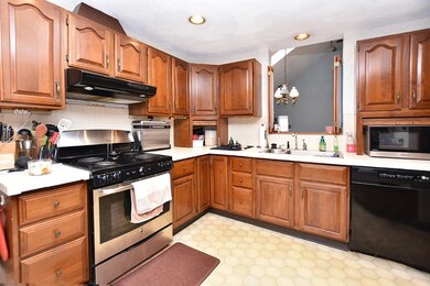 224 Benefit St, Pawtucket, RI 02861 - photo 7