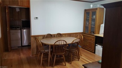 521 Mountain Brook Rd, Asheboro, NC 27205 - photo 3