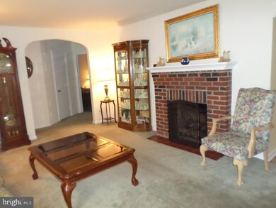 2205 Winding Way, Drexel Hill, PA 19026 - photo 2