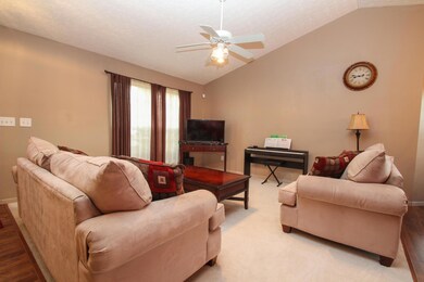Entrance Room- Photo 2