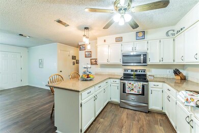 709 N Avenue B, Springtown, TX 76082 - photo 7