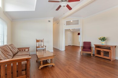 05 - Living Room