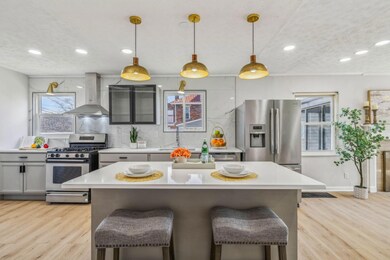 7-web-or-mls-1388-e-whittier-st