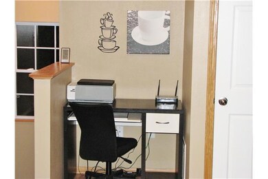 Studio/Study/Office.