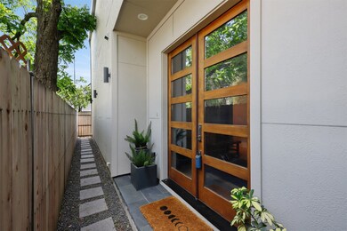 827 Aurora St, Houston, TX 77009 - photo 5