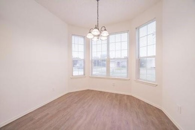 2308 Wildwood Ln, Denton, TX 76210 - photo 4