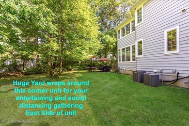 17MarinersBend_yard 2.jpg writing