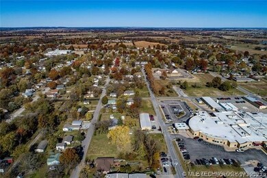 0 N Bailey St, Pryor, OK 74361 - photo 5