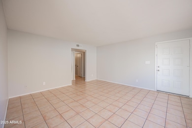 2135 S Dorsey Ln, Tempe, AZ 85282 - photo 5