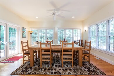 06_26WaldenWay_2_DiningRoom_HiRes