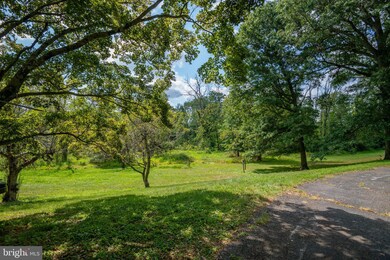 139 Baptist Church Rd, Spring City, PA 19475 - photo 5