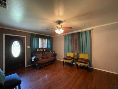 918 Doyle St, Longview, TX 75601 - photo 5