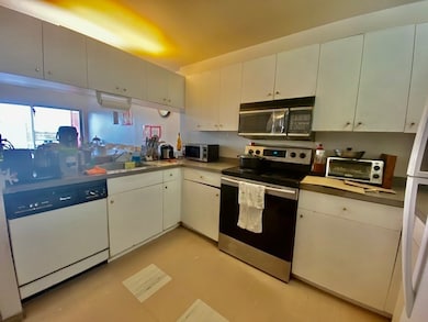 The Montclair Condominiums unit 717, Quincy, MA 02171 - photo 2