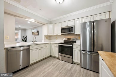 13927 Highstream Place, Germantown, MD 20874 - photo 7