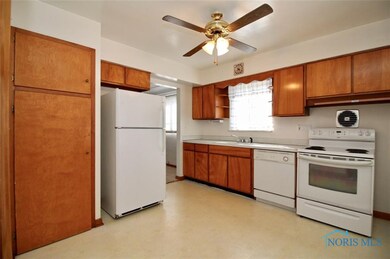 4251 289th St, Toledo, OH 43611 - photo 5