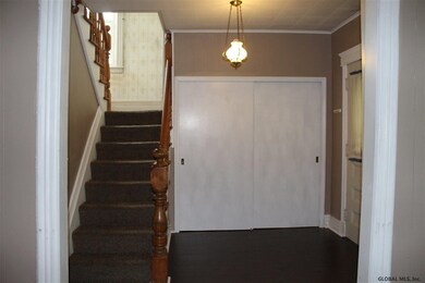 29 Hillview Ave, Rensselaer, NY 12144 - photo 3