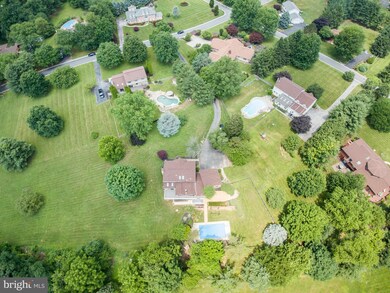 12419 Knollcrest Rd, Reisterstown, MD 21136 - photo 5