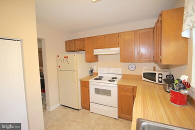 16326 Taconic Cir unit 96C, Dumfries, VA 22025 - photo 5