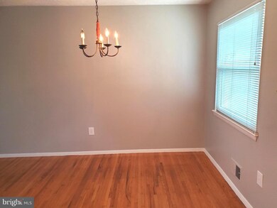 6711 Hastings Dr, Capitol Heights, MD 20743 - photo 5