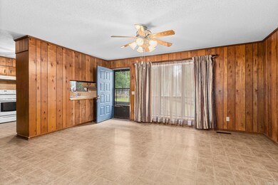 2113 Fairview Rd, Paragould, AR 72450 - photo 5