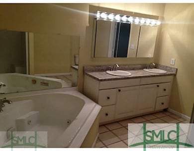 Master Bath/Spa.