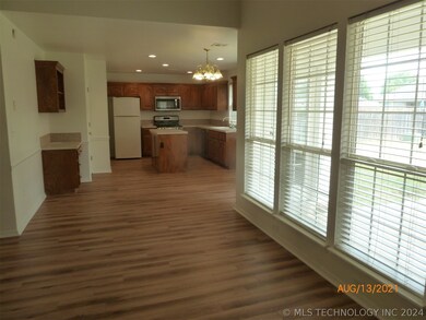 4405 S 198th Place E, Broken Arrow, OK 74014 - photo 4