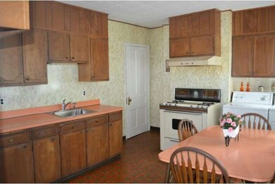 413 W Beechtree Ln, Wayne, PA 19087 - photo 4