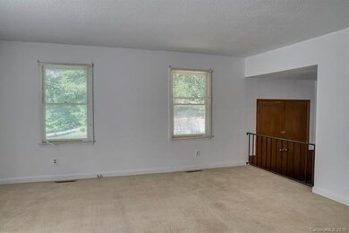 701 Partridge Dr, Statesville, NC 28677 - photo 3