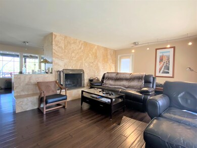822 Edgewood