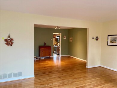Great flow for entertaining.
