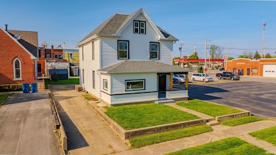 219 E South A St, Gas City, IN 46933 - photo 3