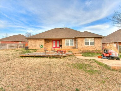1608 Cedar Bend Ct, Shawnee, OK 74804 - photo 4