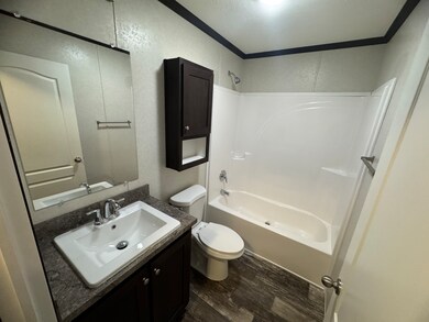 212 Maple unit 212, Highland, MI 48357 - photo 4