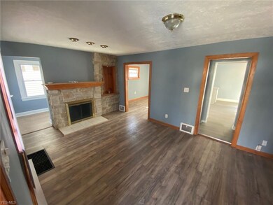 839 Caledonia Ave, Cleveland, OH 44112 - photo 3