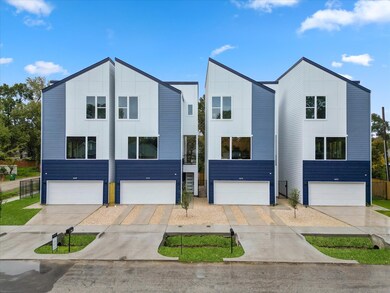 6618 Goldspier St, Houston, TX 77091 - photo 3